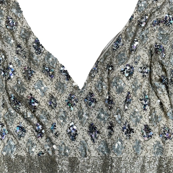 Mac Duggal Nude Lattice Sequin Long Sleeve Gown US 10 - Picture 5 of 12